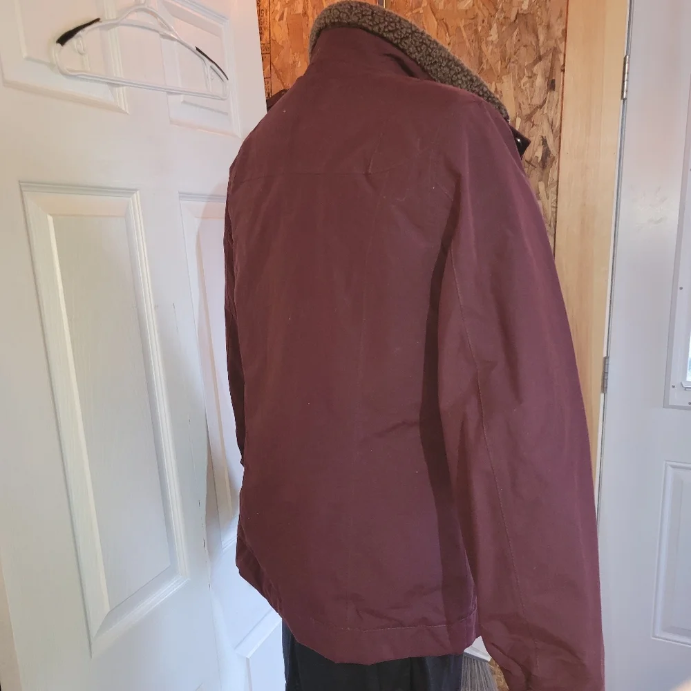 Women's Burgundy Jacket with Sherpa Lining Collor Size Small With Pockets - Picture 9 of 12